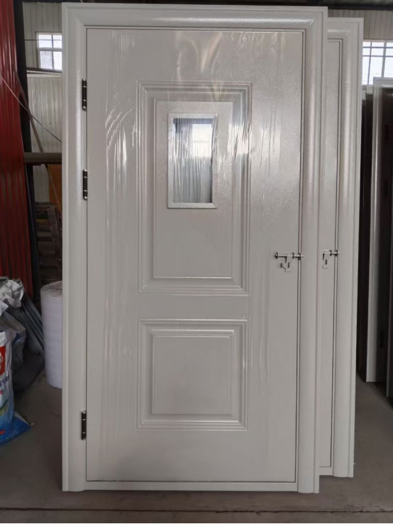 甘德学校教室门 甘德学校教室门